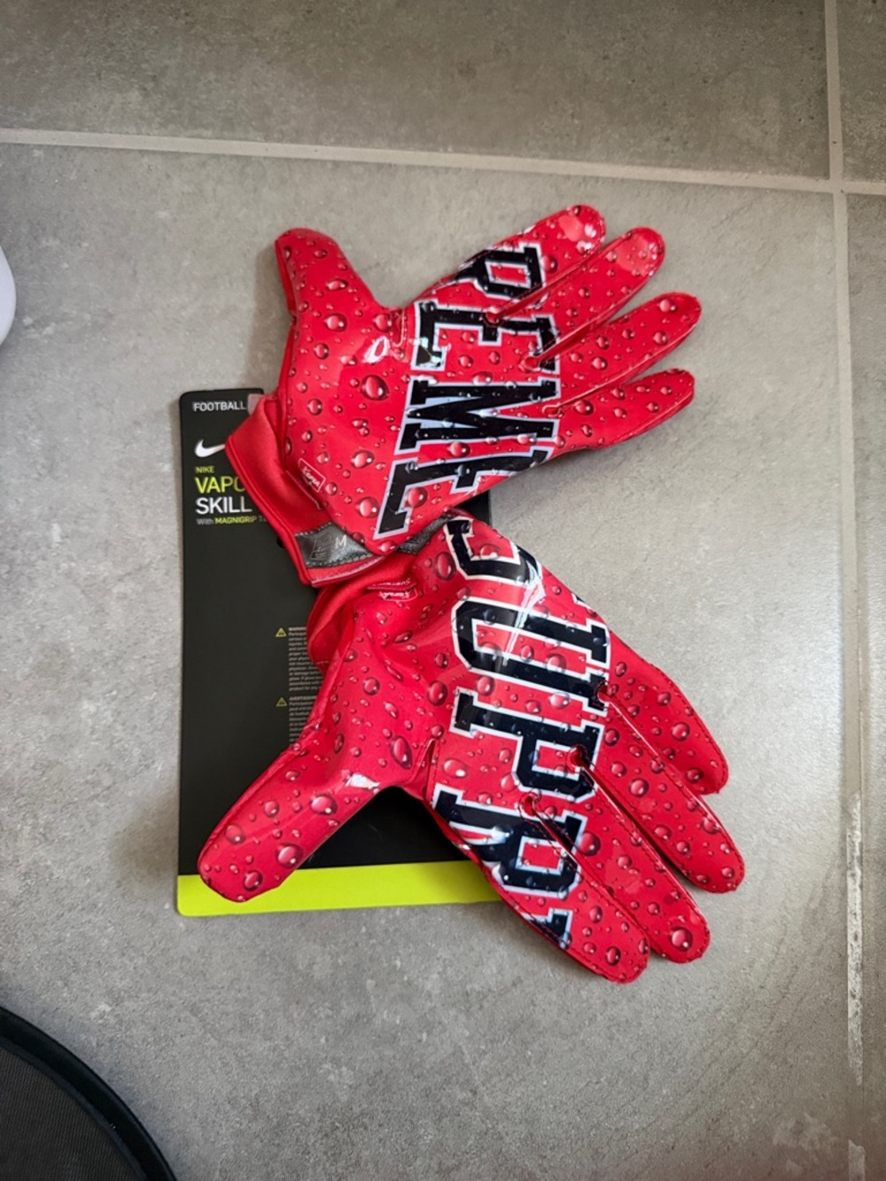 Nike Red Vapor Skill Football Gloves